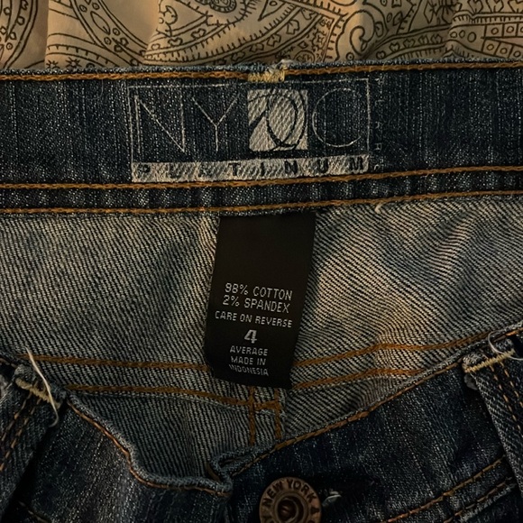 NY&C Platinum Jeans 4 Like New low rise - Picture 2 of 6